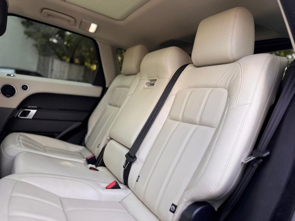 Used 2019 Land Rover Range Rover Sport HSE AWD/4WD image 24
