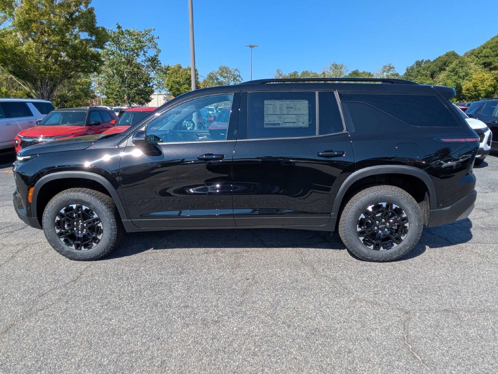 New 2027 Chevrolet Traverse Z71 w/ Enhanced Driving Package AWD/4WD image 7