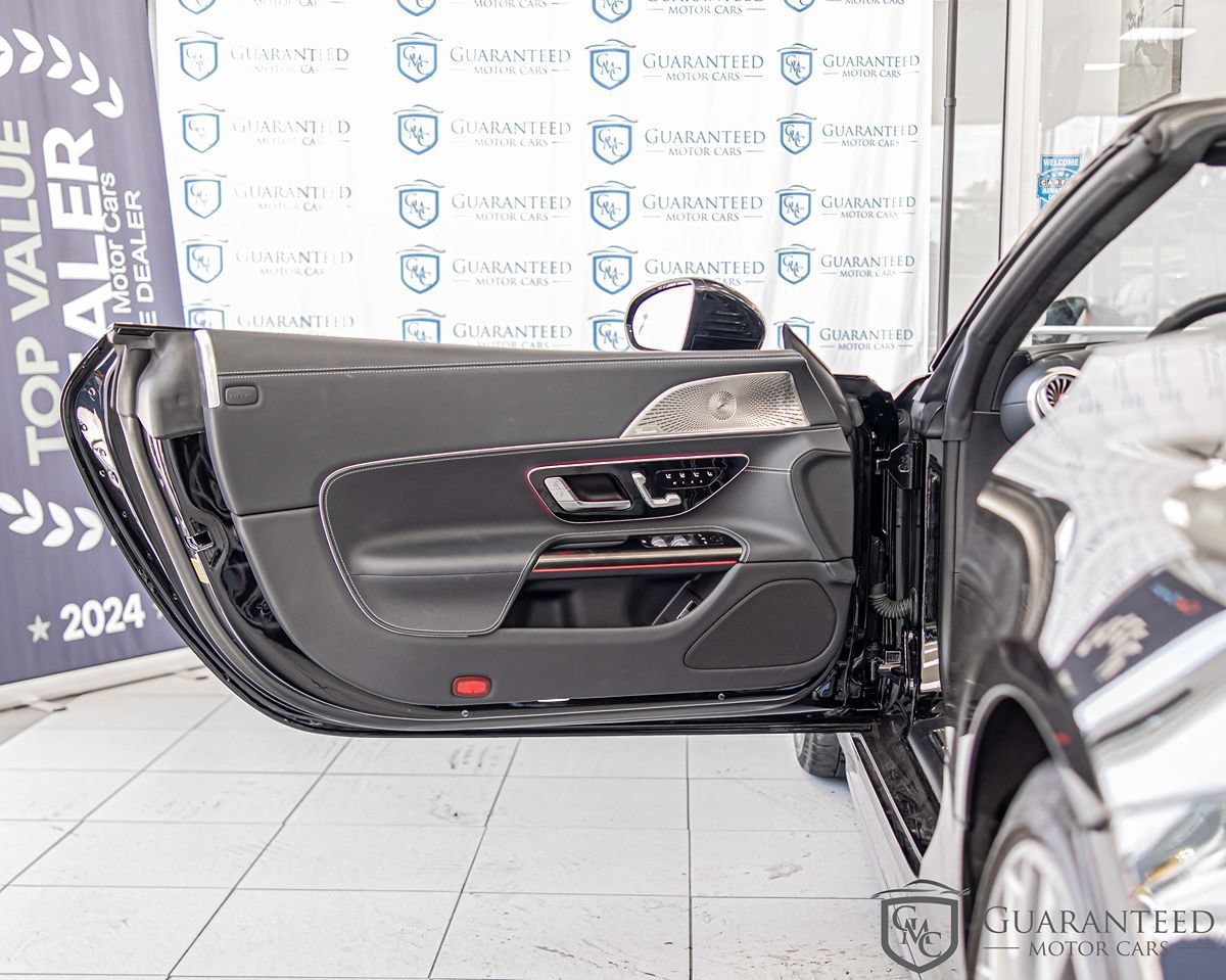 Used 2023 Mercedes-Benz SL 55 AMG 4MATIC image 29