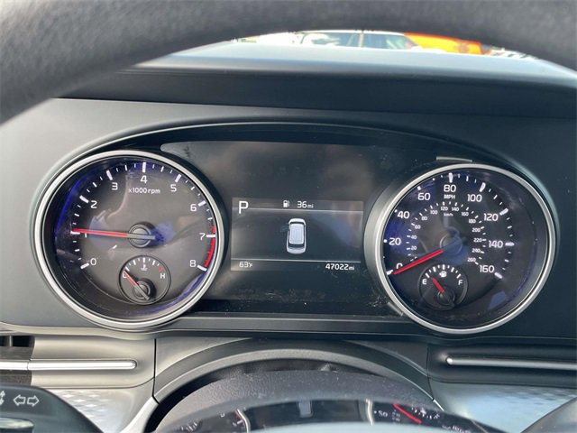 Used 2023 Kia Carnival LX image 21