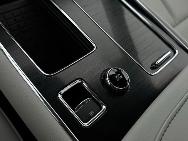 New 2026 Lincoln Aviator AWD w/ Jet Appearance Package image 37