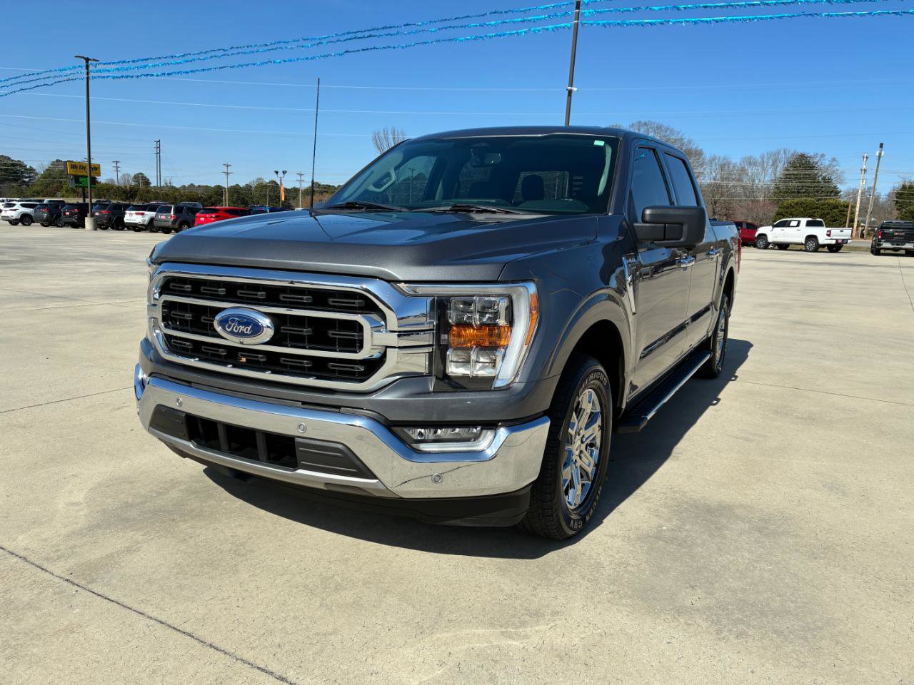 Used 2021 Ford F150 XLT w/ Equipment Group 302A High RWD image 2