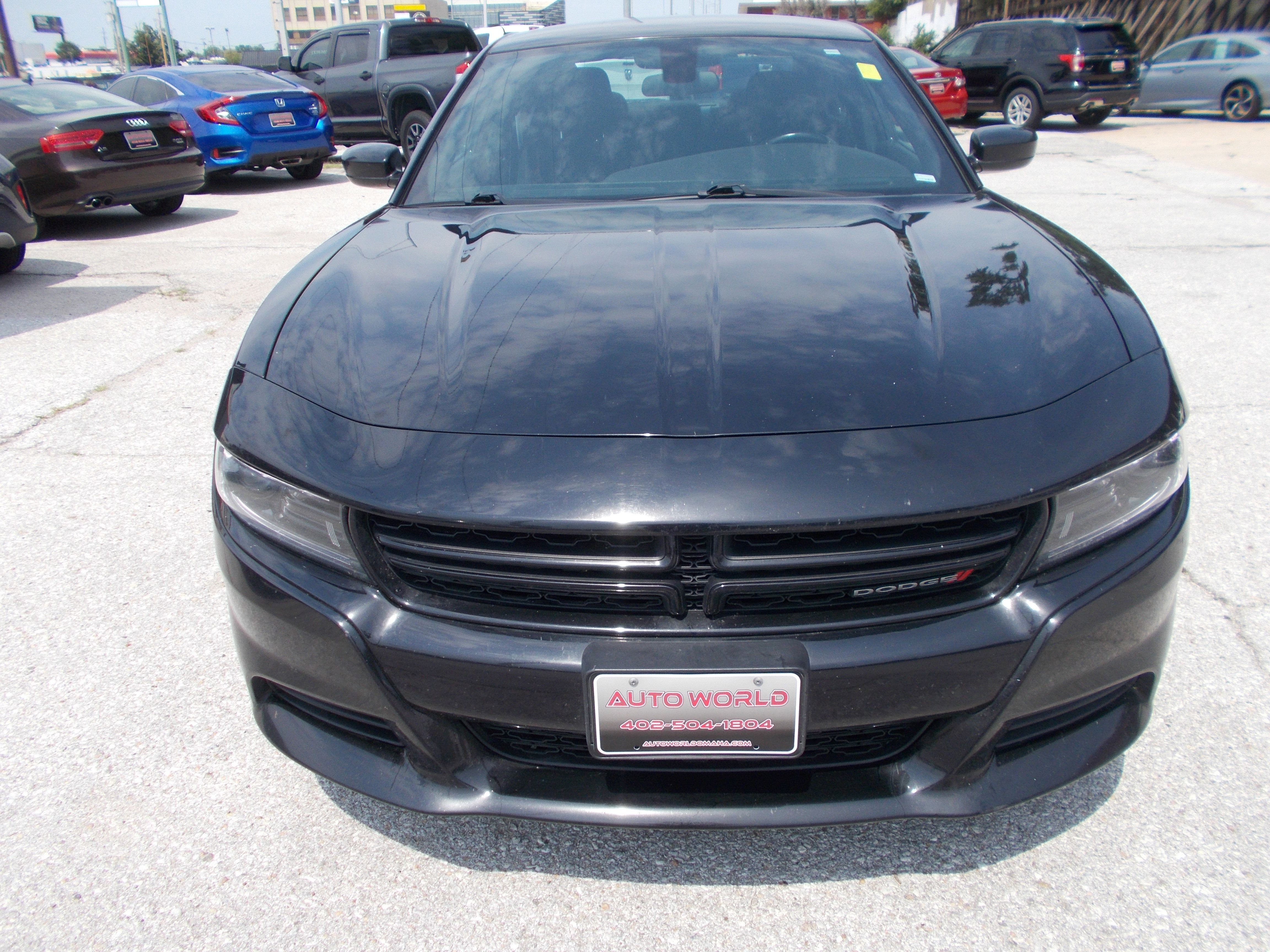 Used 2023 Dodge Charger SXT image 2