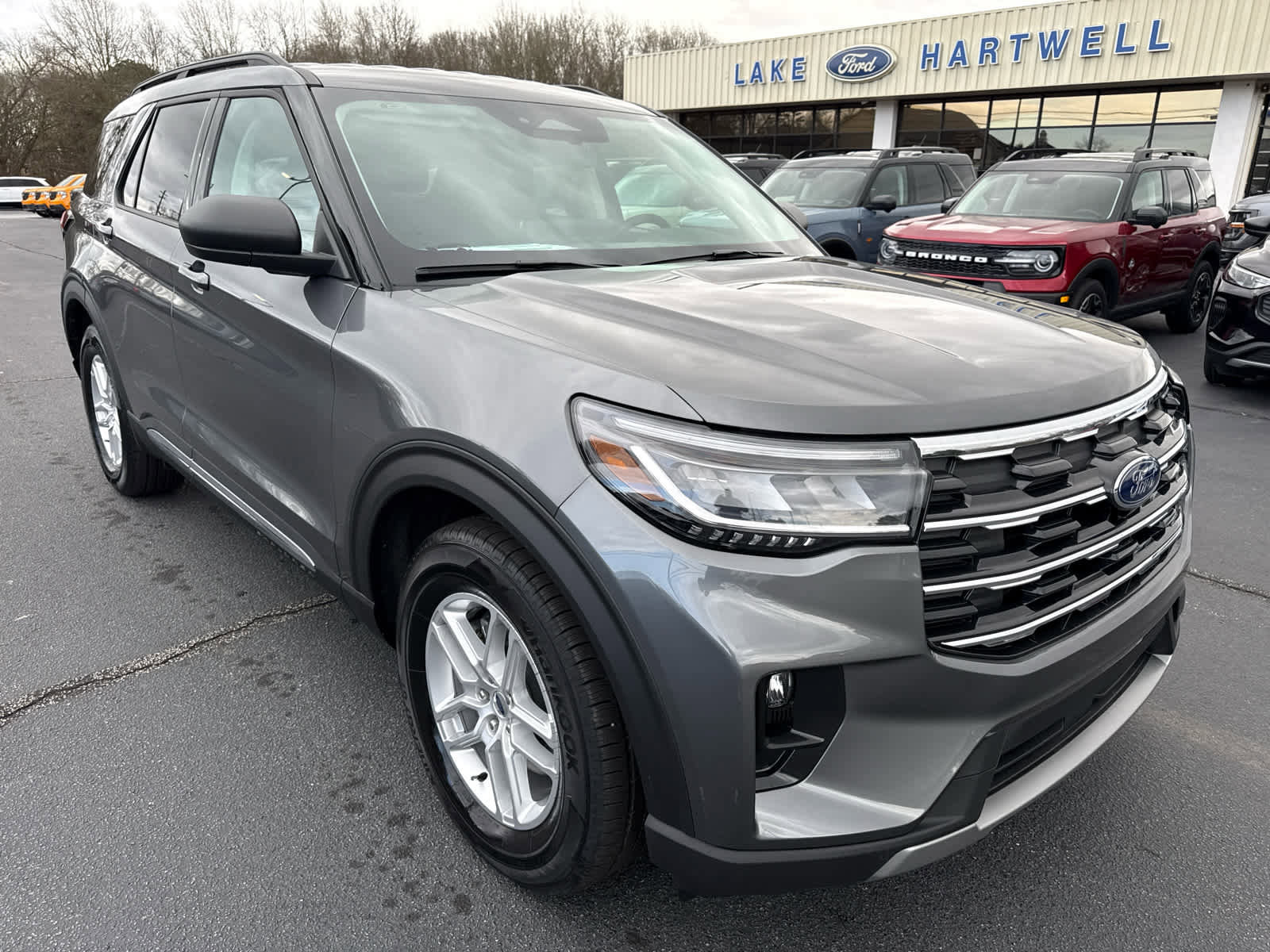 New 2025 Ford Explorer Active w/ Active Comfort Package