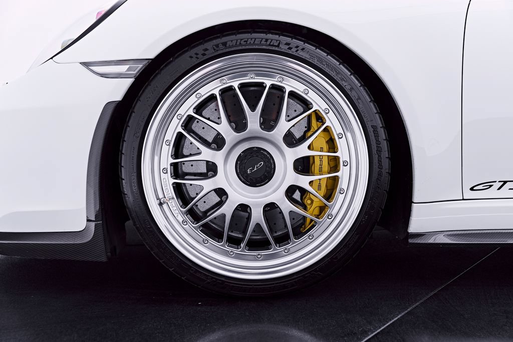 Used 2018 Porsche 911 GT3 RWD image 3