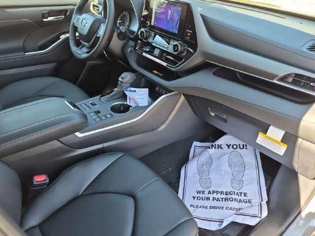 Certified 2026 Toyota Highlander XLE AWD/4WD image 35