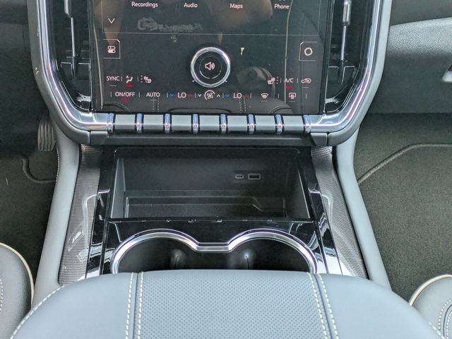 New 2026 GMC Yukon Elevation AWD/4WD image 25