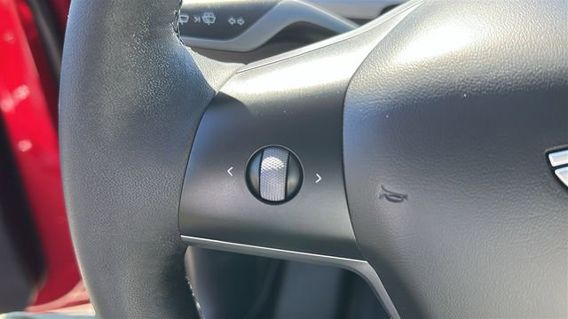 Used 2024 Tesla Model Y Long Range image 12