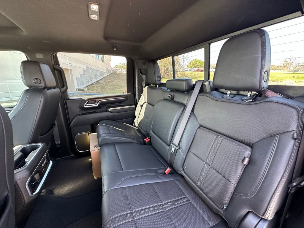 Used 2025 Chevrolet Silverado 2500 High Country w/ Technology Package image 27