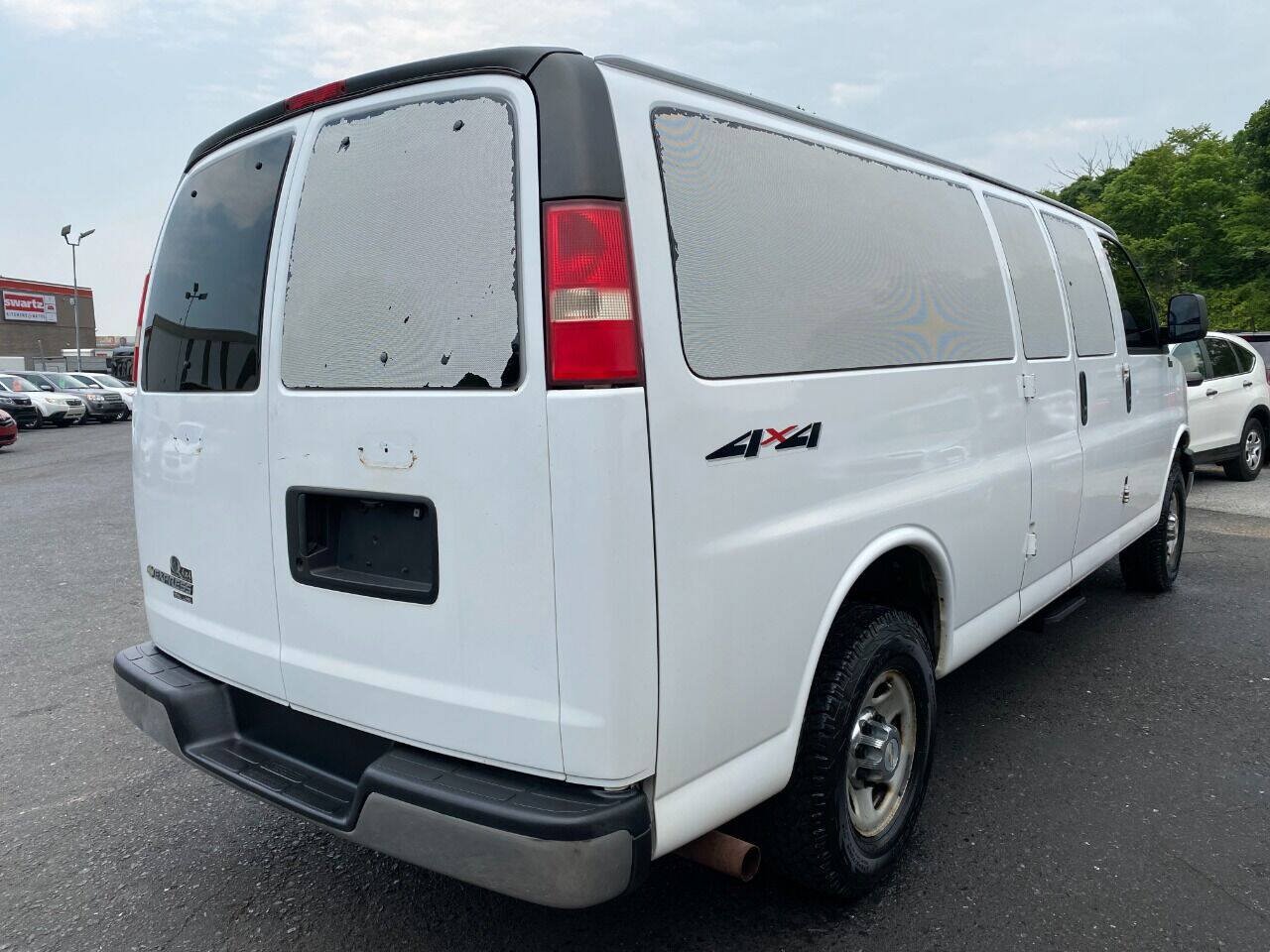 Used 2008 Chevrolet Express 3500 Extended Passenger w/ LT Preferred Equipment Group RWD image 5