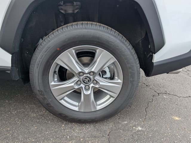 Used 2025 Toyota RAV4 LE image 25