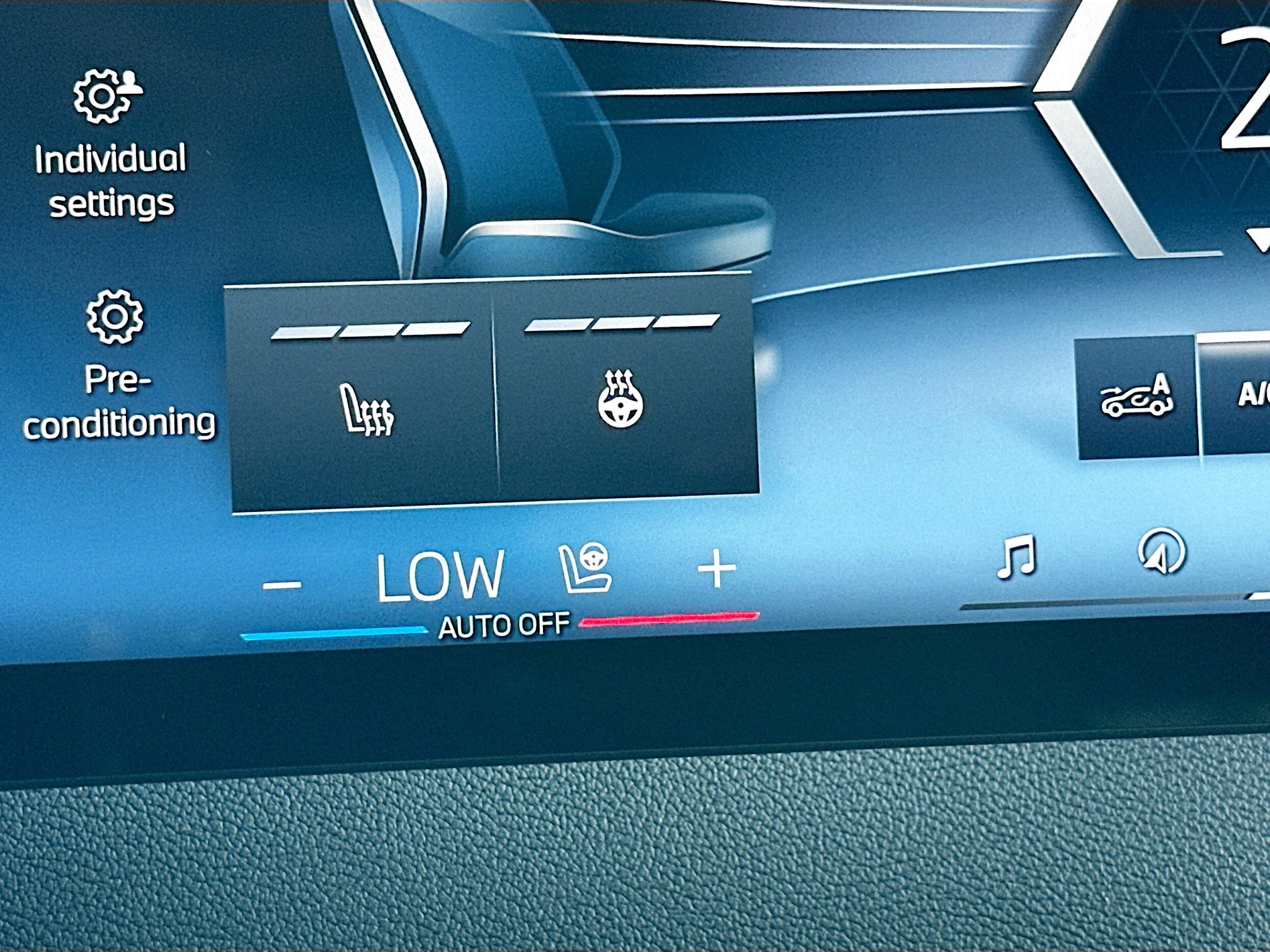 Used 2024 BMW iX xDrive50 w/ Sport Package image 21