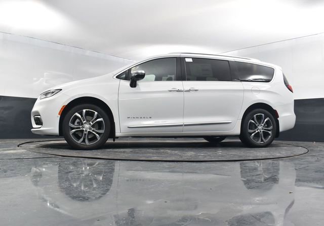 New 2026 Chrysler Pacifica Pinnacle image 52
