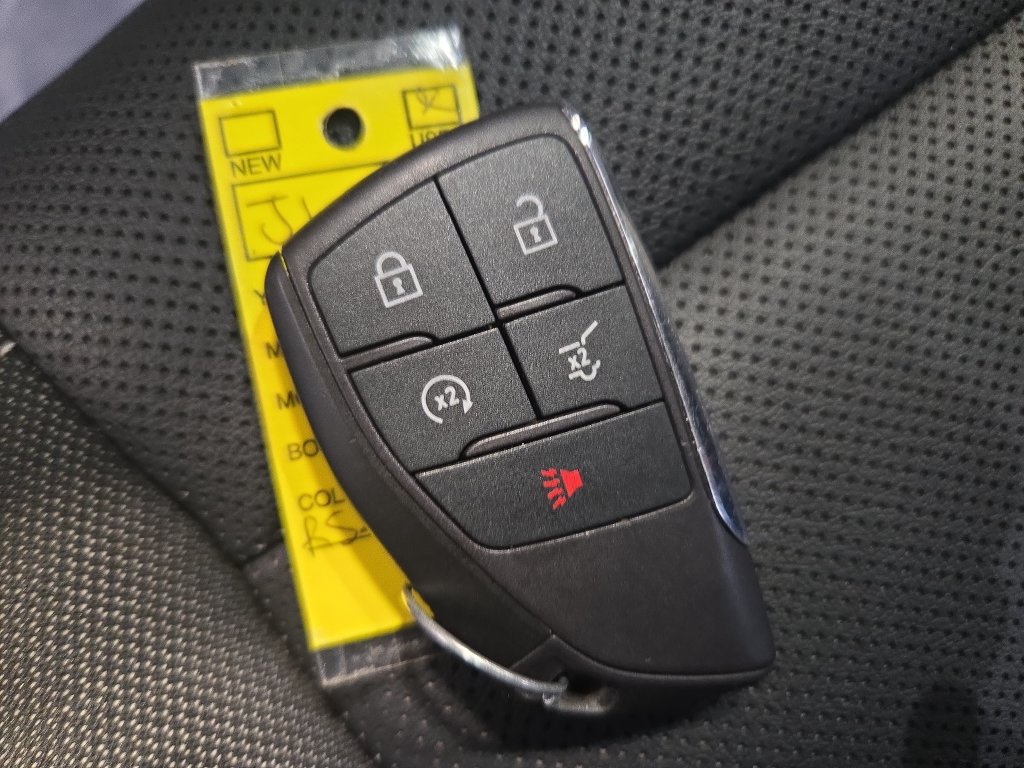 Used 2024 Chevrolet Blazer EV LT AWD/4WD image 37
