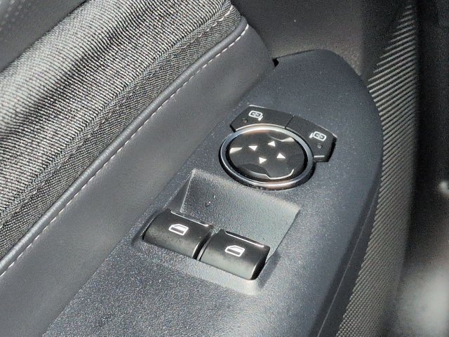 Certified 2025 Ford Mustang Coupe RWD image 21