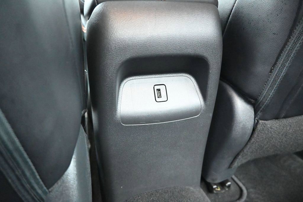 Used 2022 Nissan Sentra SR w/ SR Premium Package FWD image 24