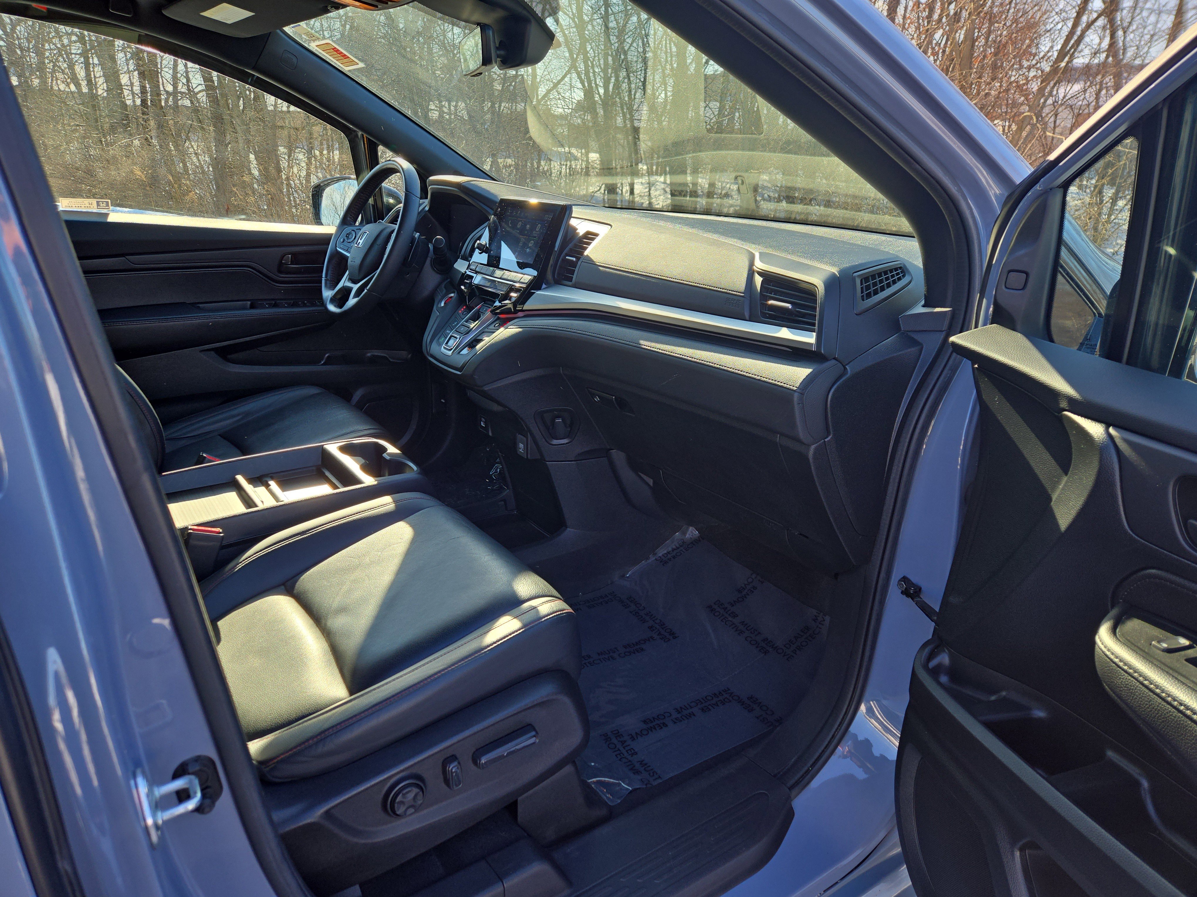 Used 2023 Honda Odyssey Sport image 24