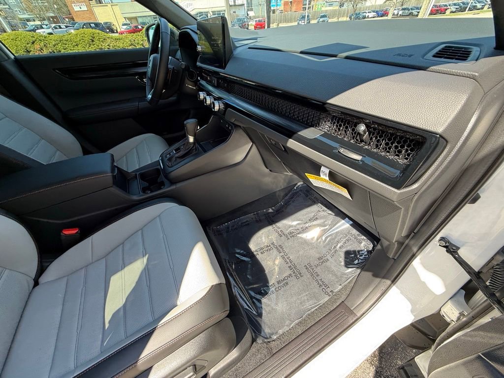 Used 2026 Honda CR-V Sport Touring image 45
