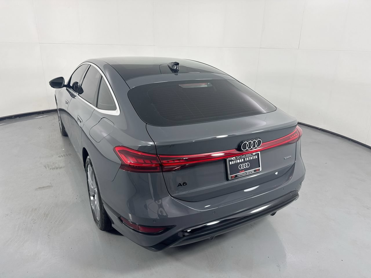 Used 2025 Audi A6 e-tron Premium w/ Ultra Package AWD/4WD image 32