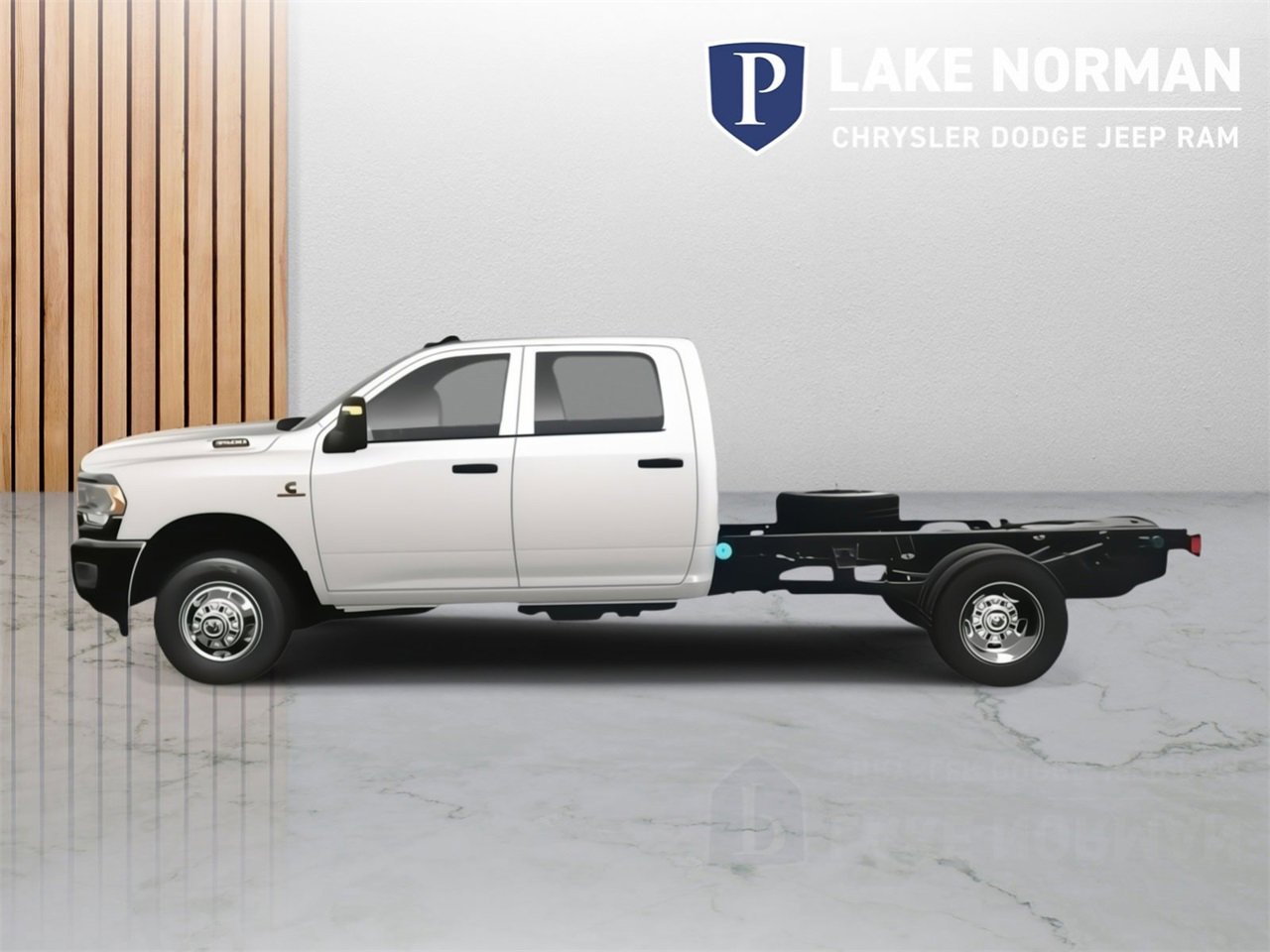New 2024 RAM 3500 Tradesman w/ Chrome Appearance Group image 3