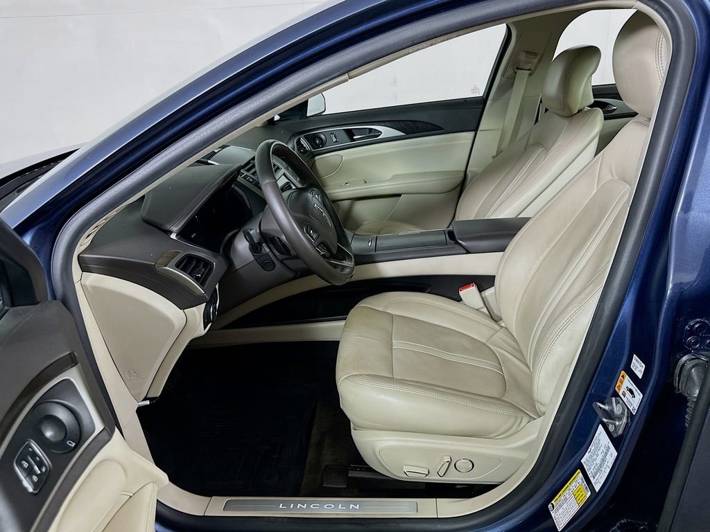 Used 2018 Lincoln MKZ Reserve w/ Climate Package AWD/4WD image 16