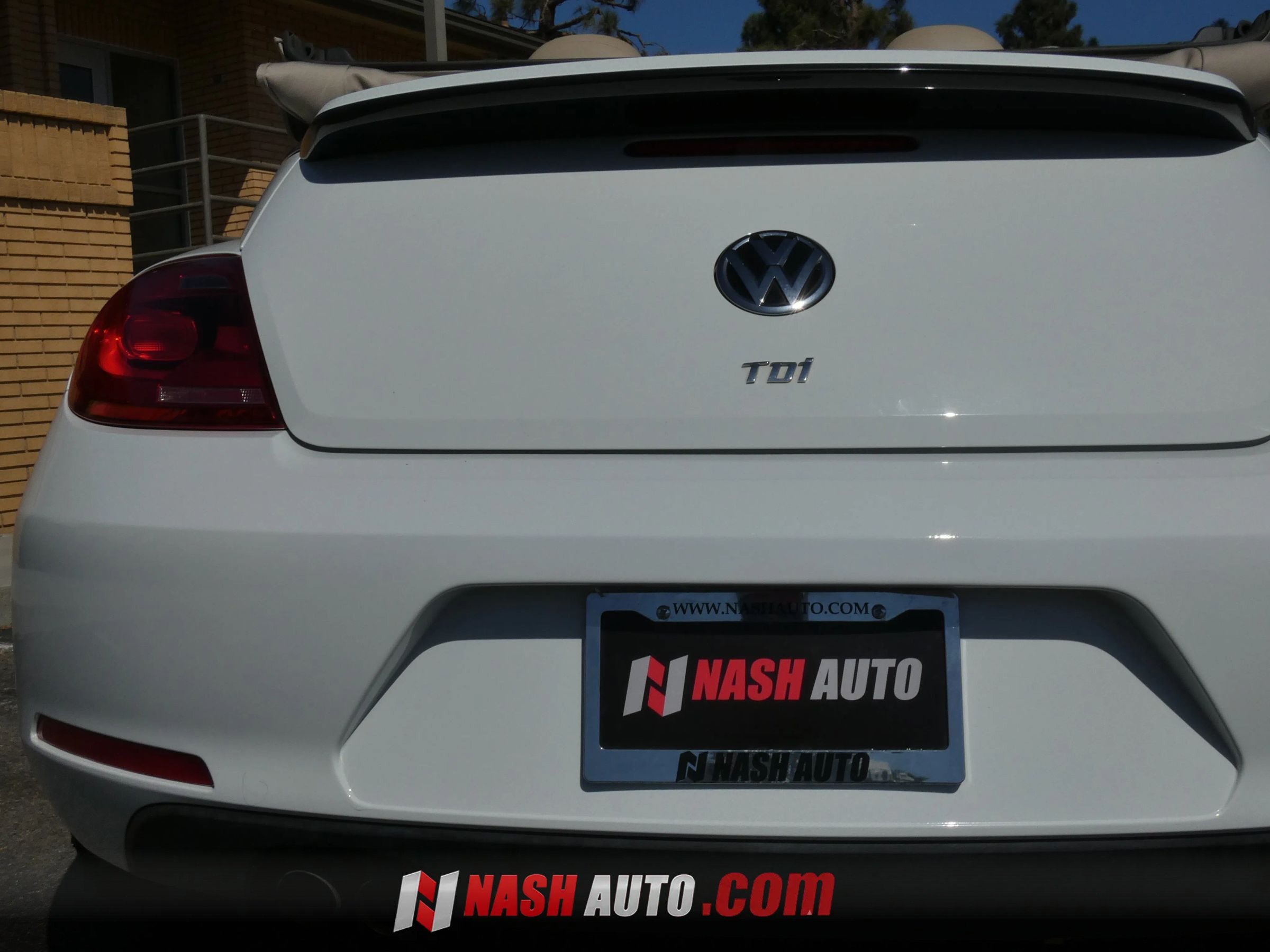 Used 2014 Volkswagen Beetle TDI FWD image 12