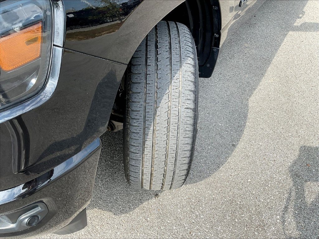 Used 2023 RAM 1500 Big Horn AWD/4WD image 36