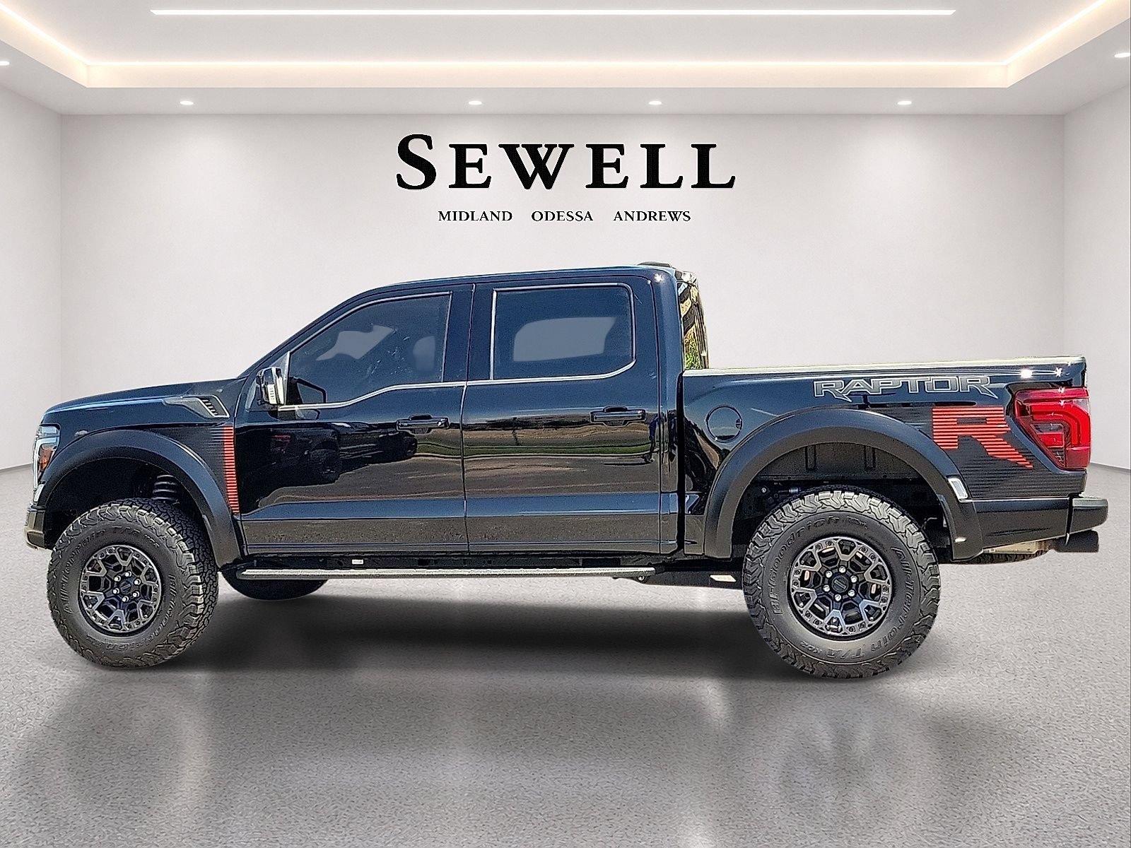Used 2025 Ford F150 Raptor w/ Equipment Group 803A Raptor R AWD/4WD image 2