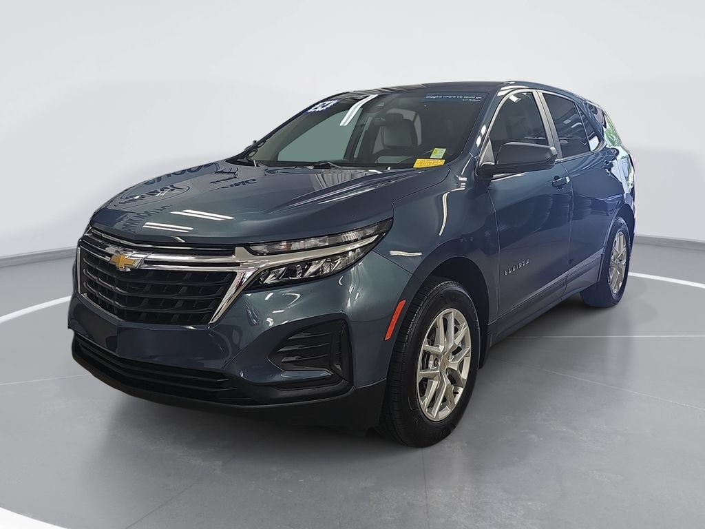 Certified 2024 Chevrolet Equinox LS w/ LS Convenience Package AWD/4WD image 9