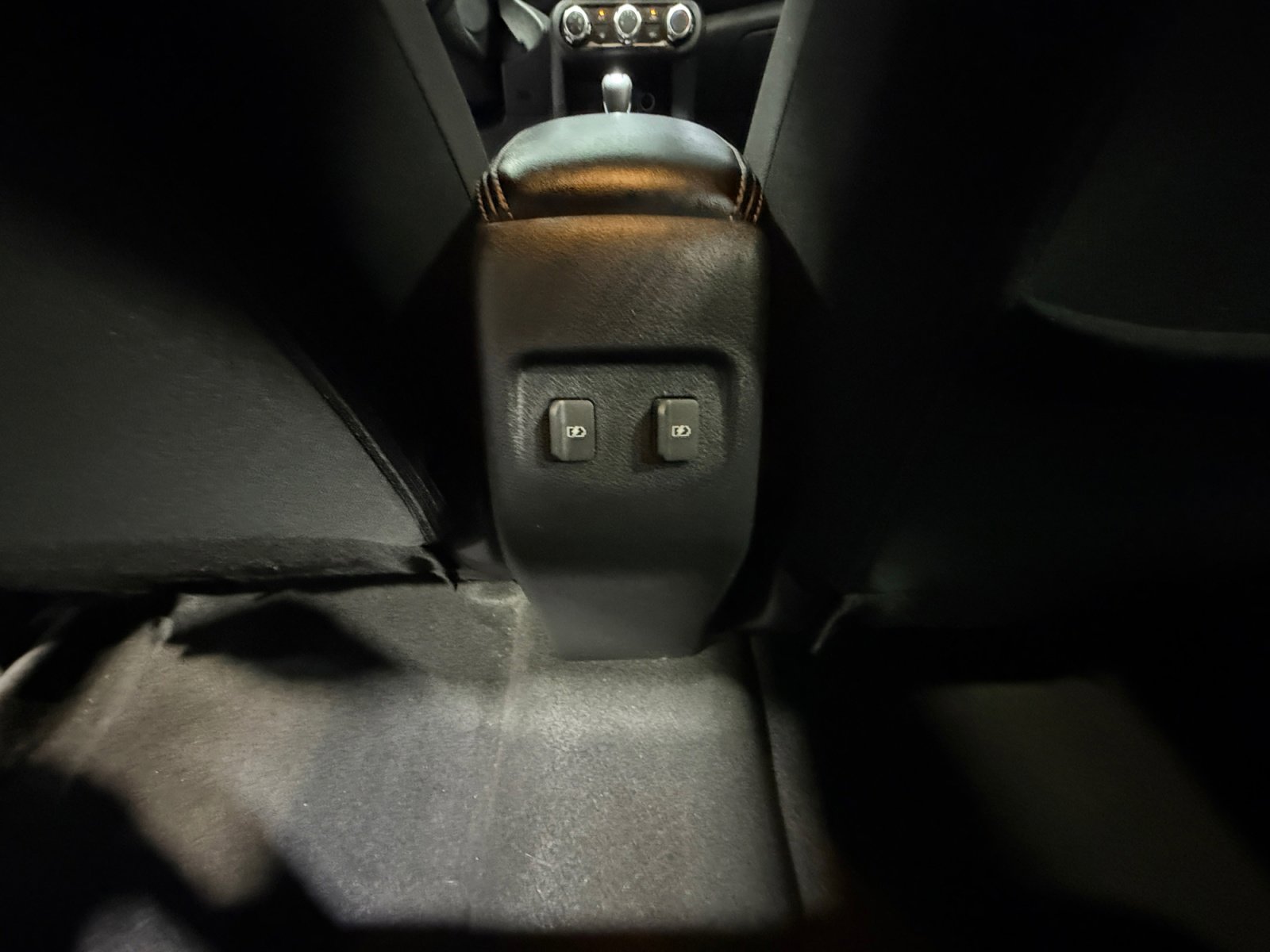 Used 2023 Nissan Kicks SV FWD image 32