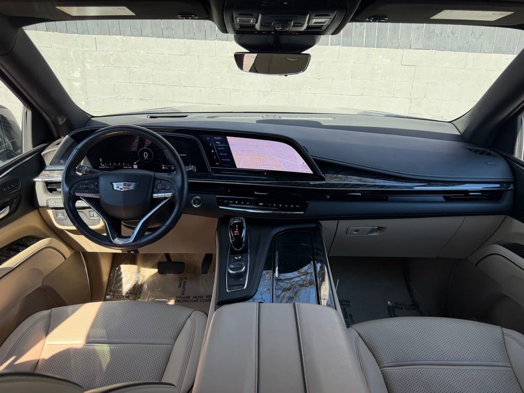 Used 2021 Cadillac Escalade Premium Luxury image 25