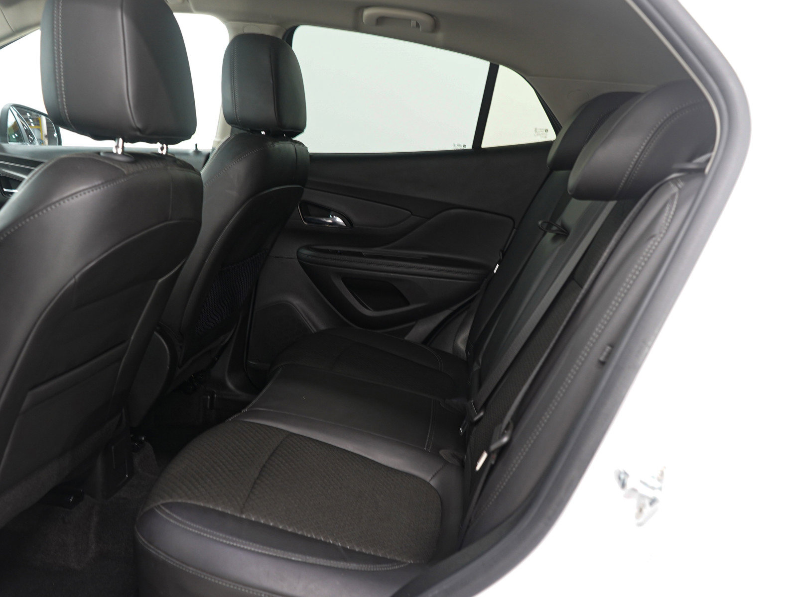 Used 2021 Buick Encore Preferred image 14