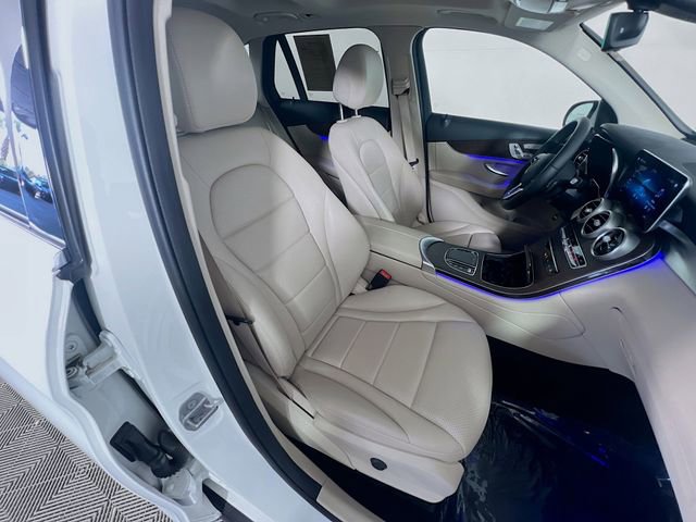 Used 2021 Mercedes-Benz GLC 300 4MATIC w/ Premium Package image 30