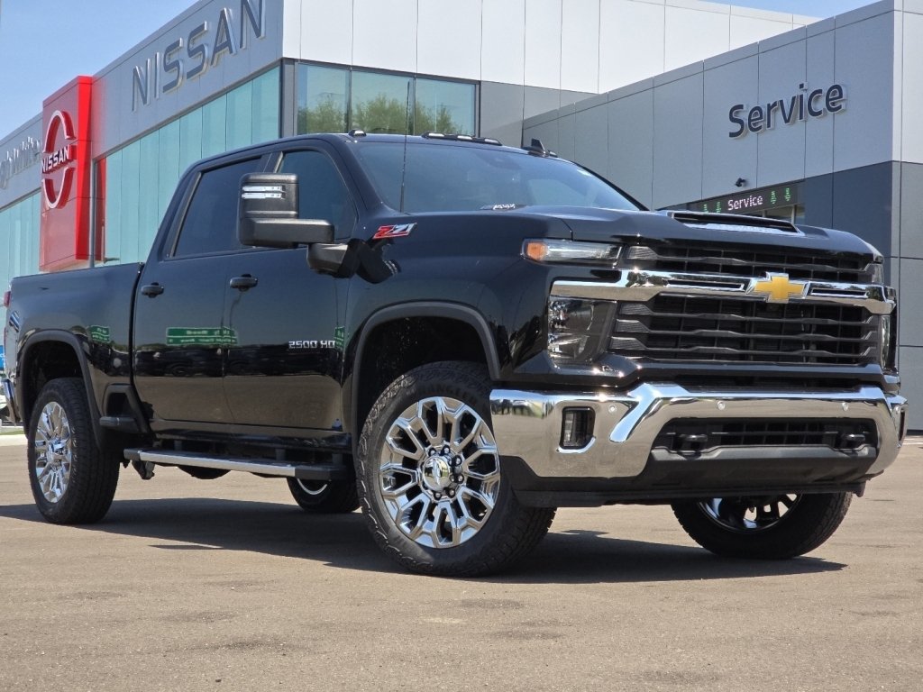 New 2026 Chevrolet Silverado 2500 LT w/ Safety Package AWD/4WD image 2
