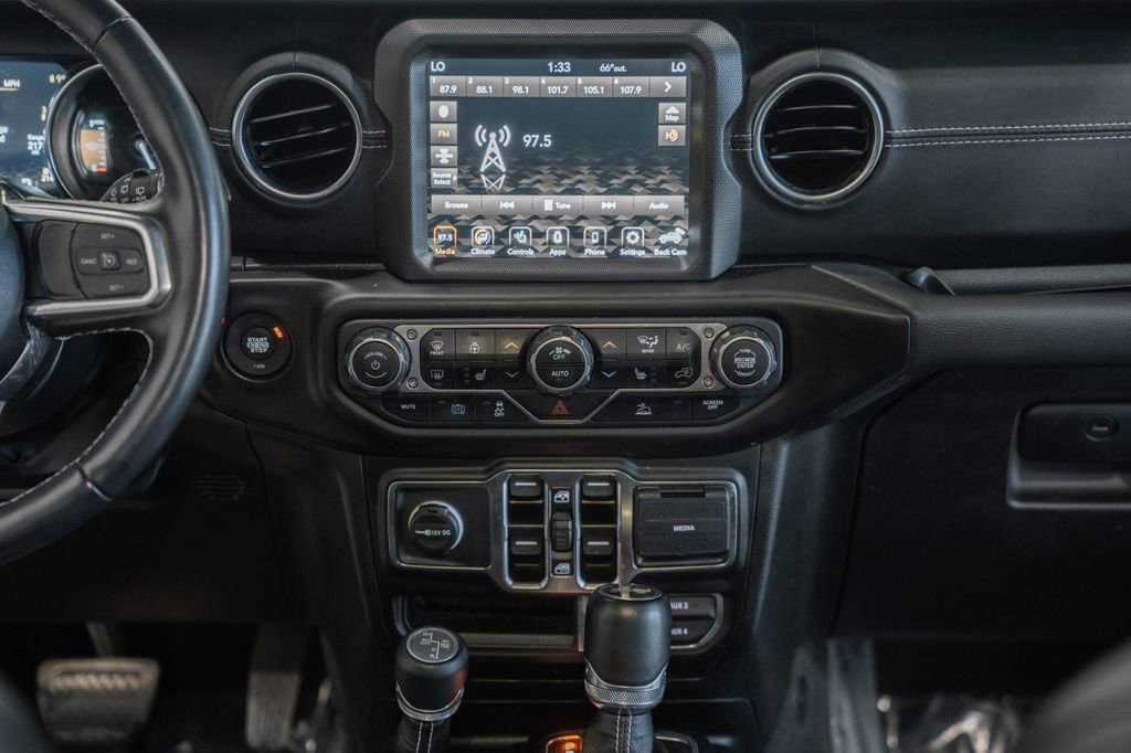 Used 2023 Jeep Wrangler Unlimited Sahara w/ Cold Weather Group AWD/4WD image 22