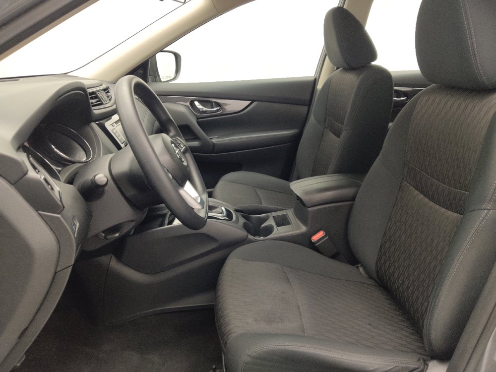 Used 2018 Nissan Rogue S FWD image 17