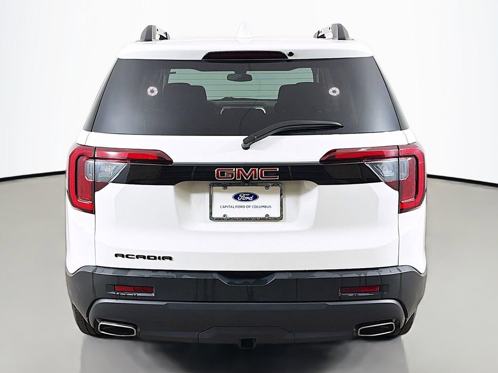 Used 2023 GMC Acadia SLE w/ Driver Convenience Package image 10