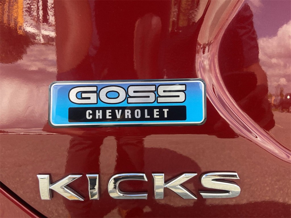 Used 2021 Nissan Kicks SR image 30