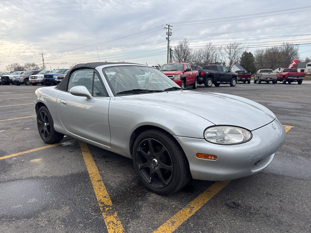Used 1999 MAZDA MX-5 Miata image 4