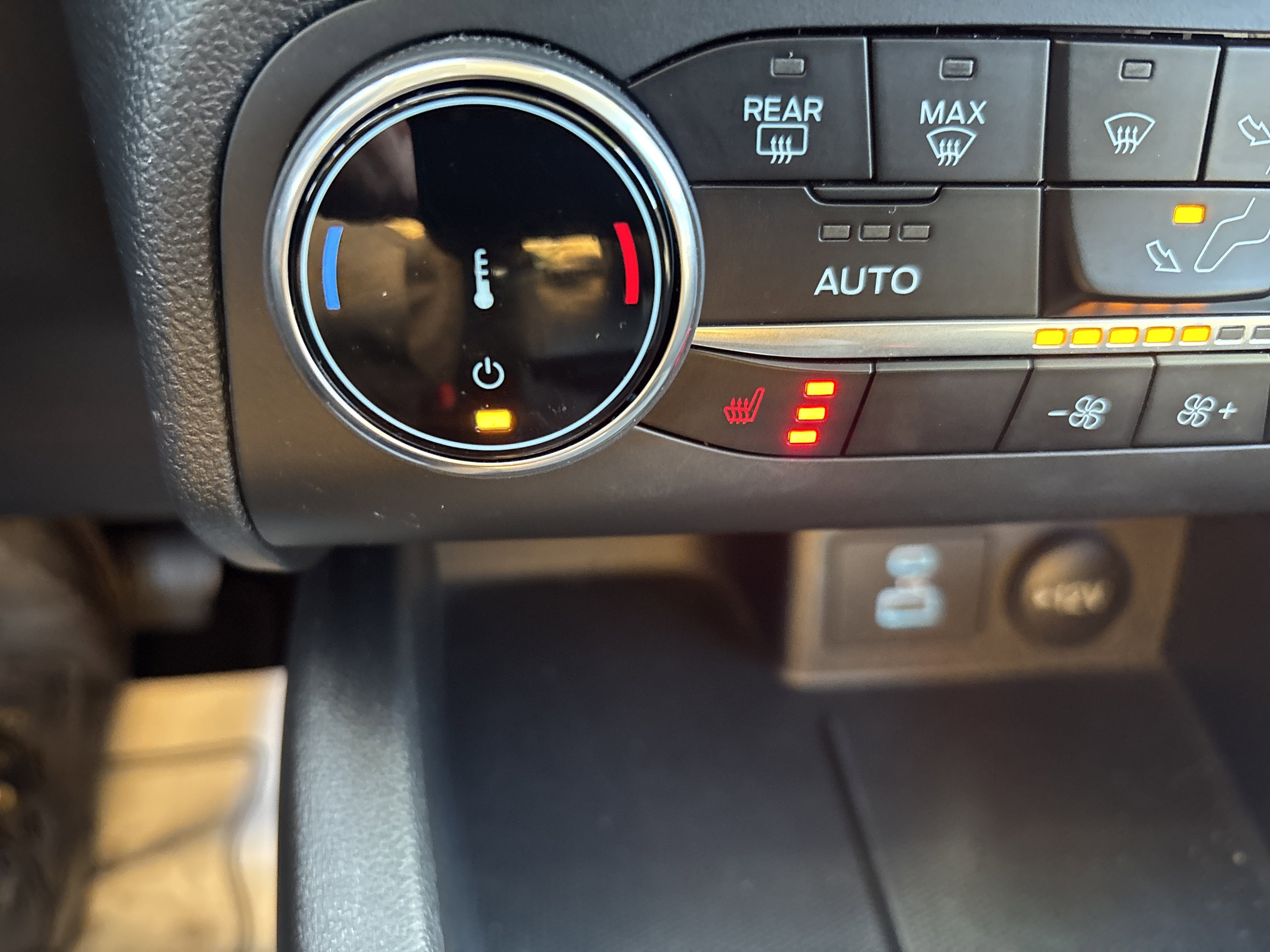 Used 2023 Ford Escape Active image 29