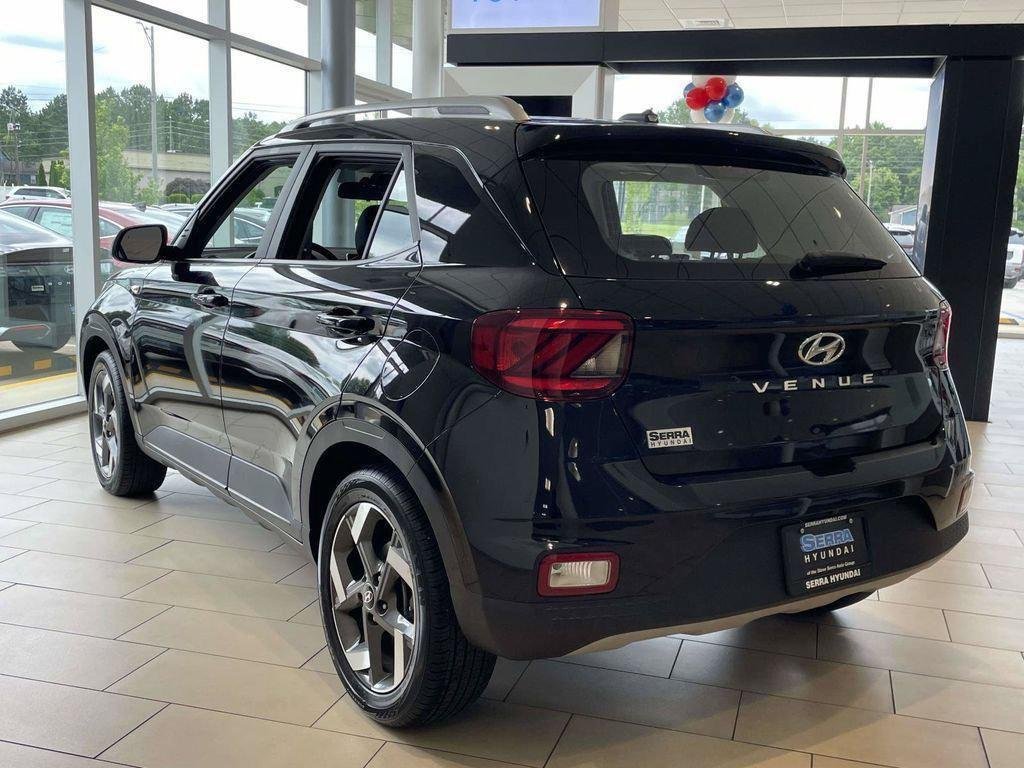New 2025 Hyundai Venue SEL FWD image 56