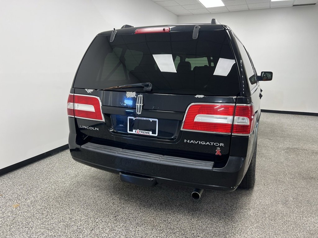 Used 2008 Lincoln Navigator L 4WD image 7