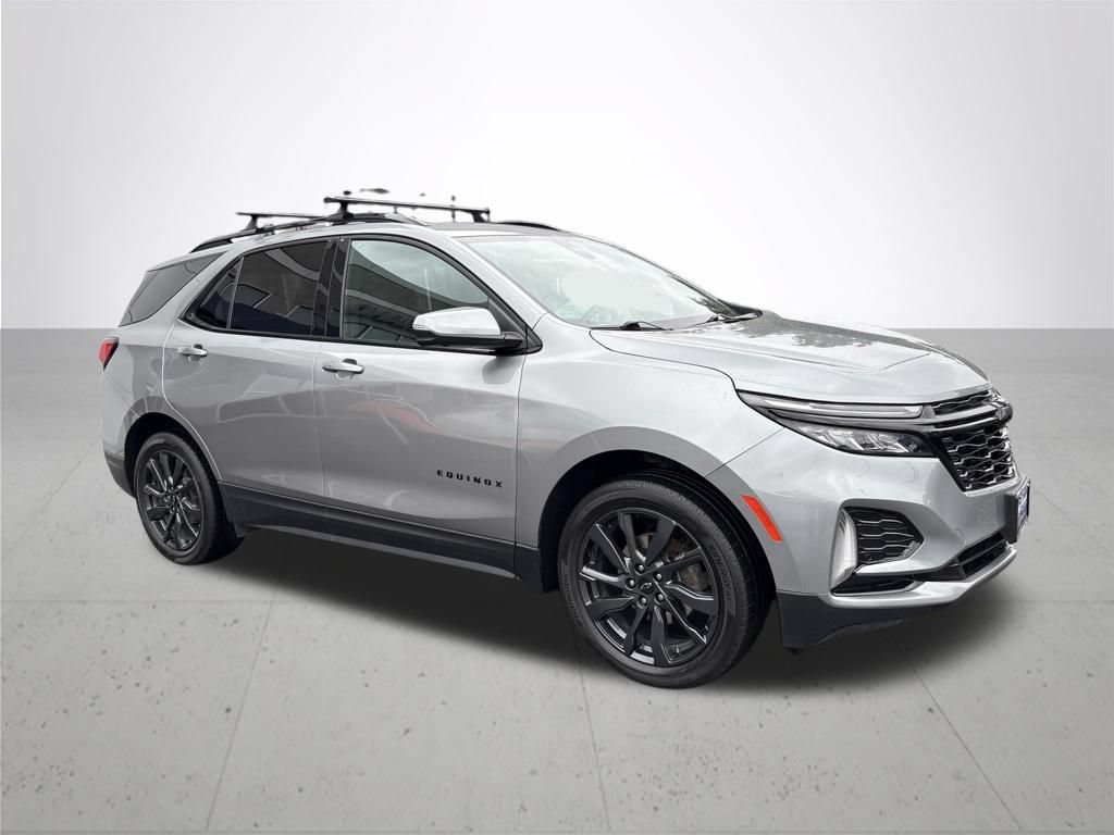 Used 2023 Chevrolet Equinox RS w/ RS Leather Package AWD/4WD image 4