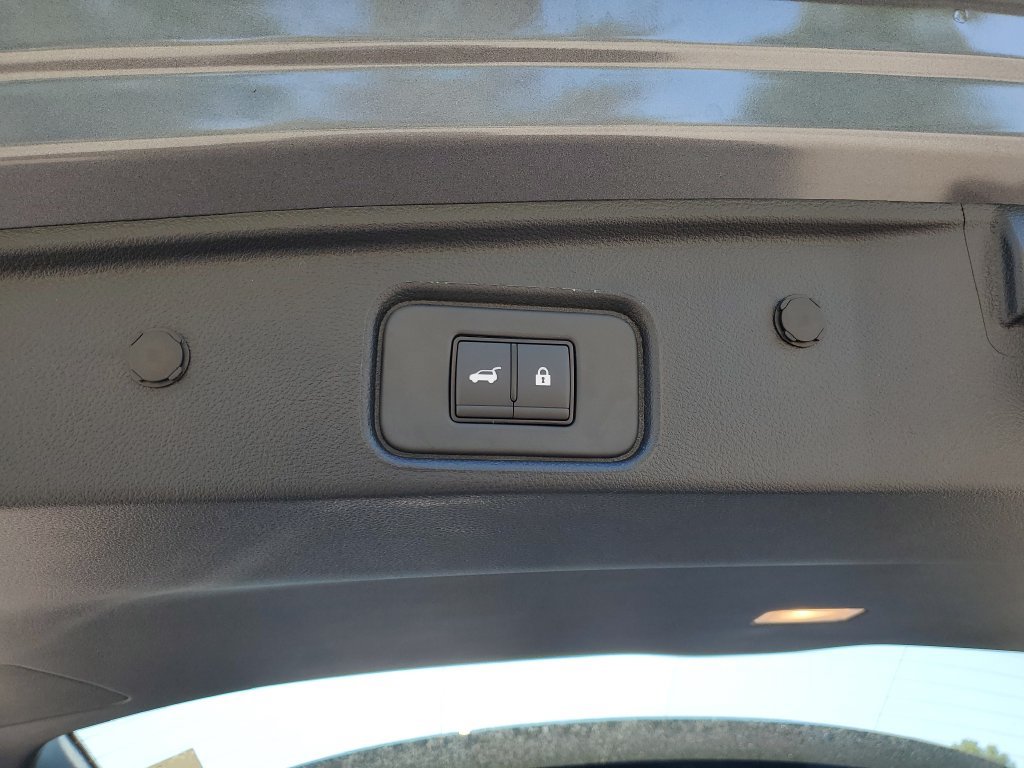 New 2026 Nissan Pathfinder SL FWD image 9