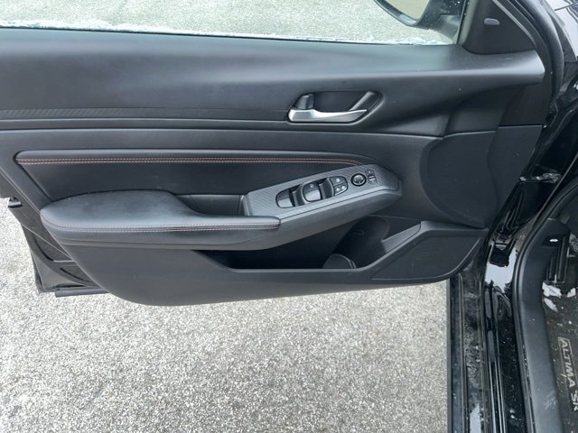 Used 2020 Nissan Altima 2.5 SR image 12