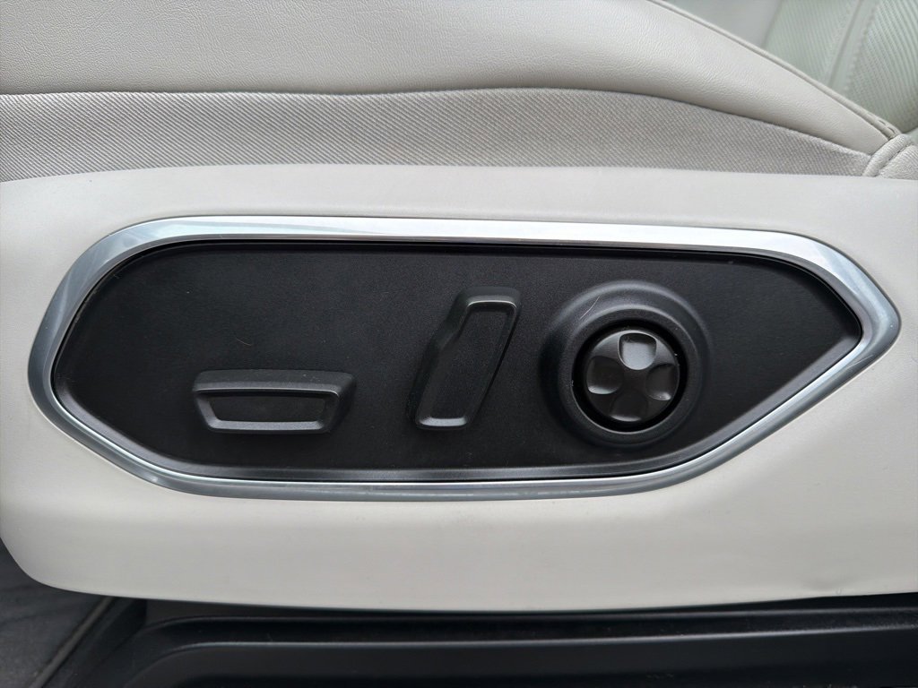 Used 2022 Jeep Wagoneer Series III w/ Premium Group I image 39