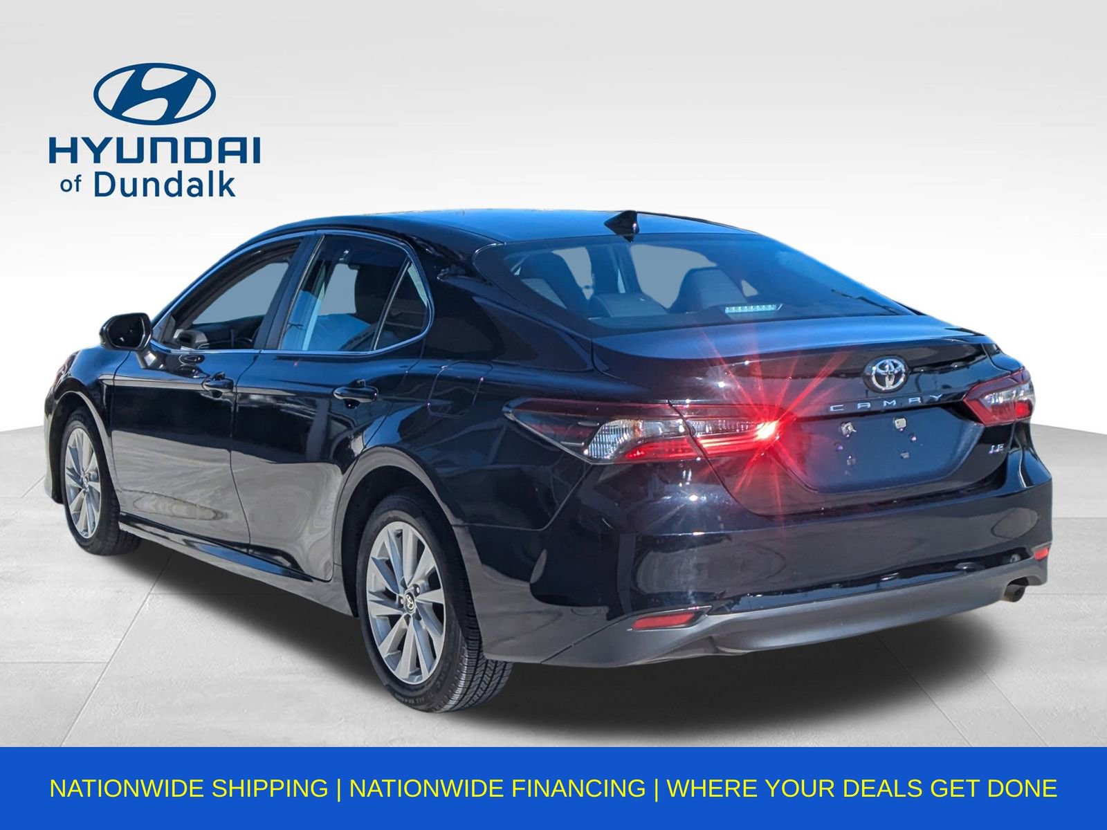 Used 2024 Toyota Camry LE image 9