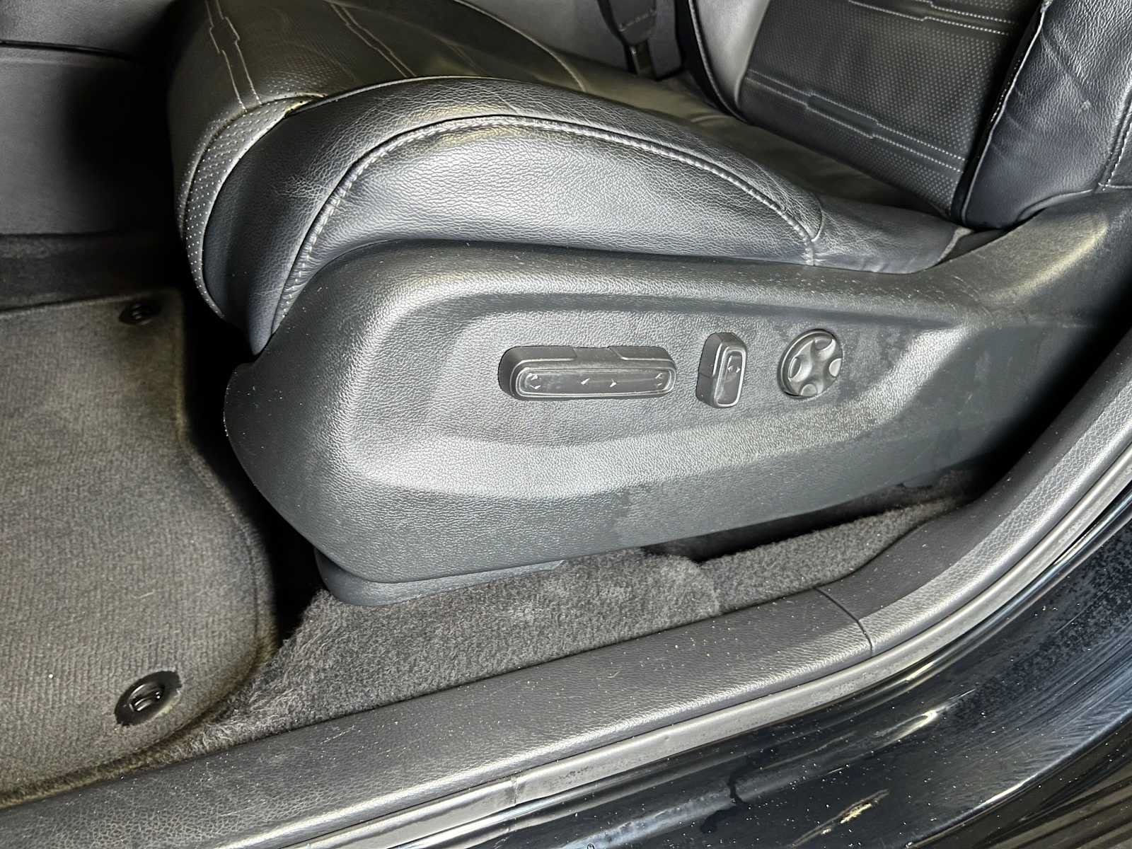Used 2017 Honda CR-V Touring image 26