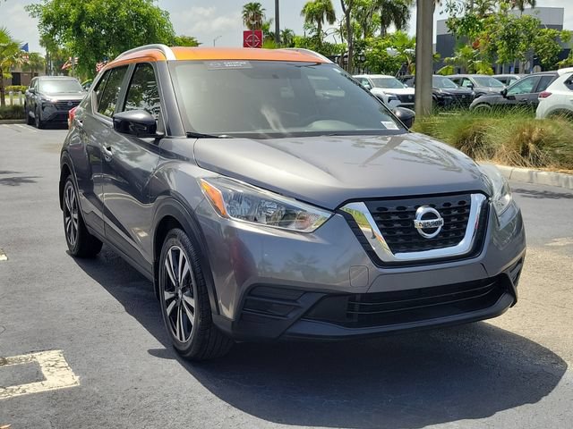 Used 2018 Nissan Kicks SV FWD image 3