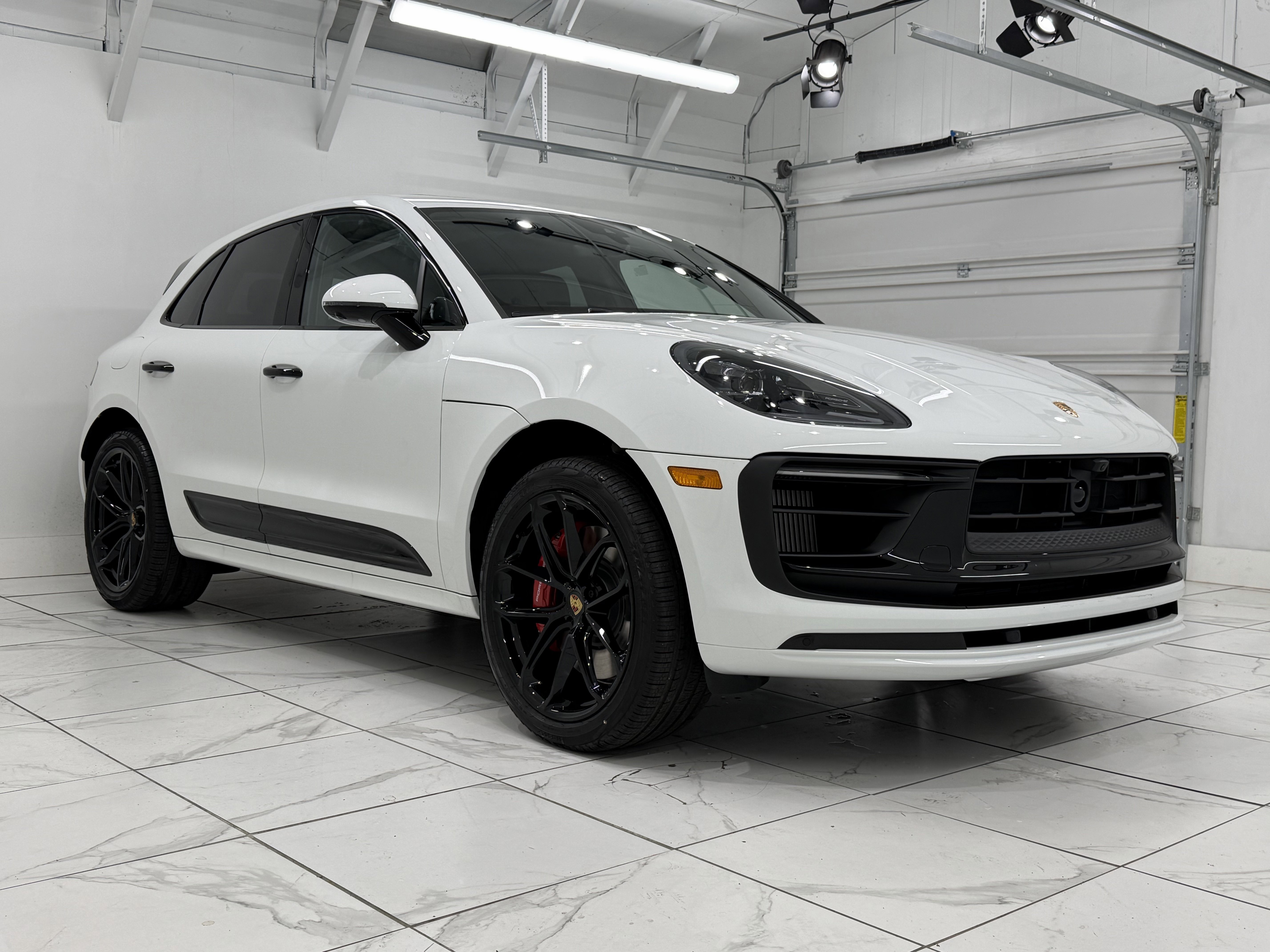 New 2026 Porsche Macan GTS image 10